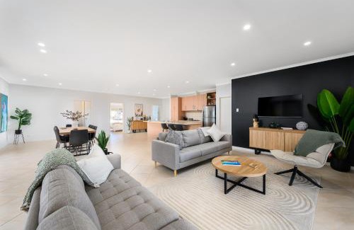 Dudley West House | Lazy Breeze Retreat 31 Beach Crescent, Baudin Beach