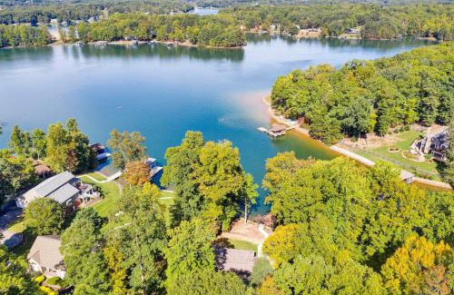 Huddleston House | Lazy Dog Retreat