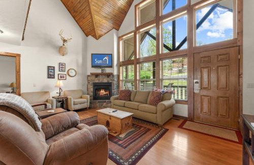 Reeds Spring House | Lazy JC Lodge lodge