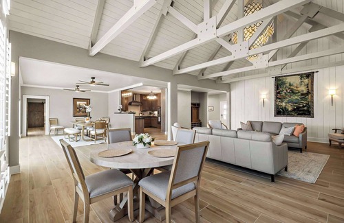 Boerne House | Lazy River Ranch-Pool, Events, Golf, Fire Pit,Yoga