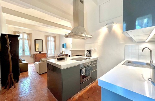 Uzes Apartment | Le 100% Uzès, Right in the Historic Center