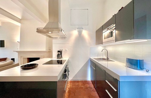 Uzes Apartment | Le 100% Uzès, Right in the Historic Center