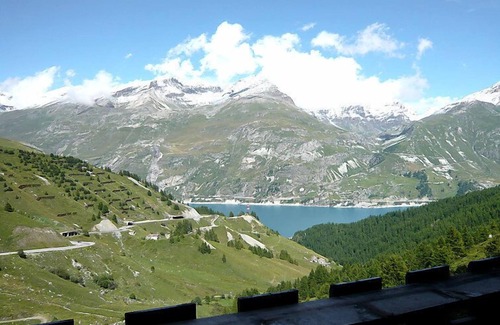 Le Lavachet Apartment | Le 2100 A et B (Lavachet) by Interhome