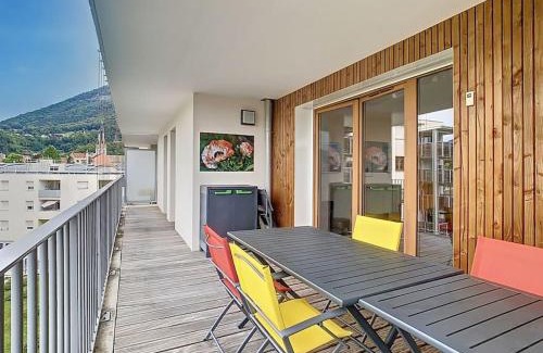 Voiron Apartment | Le 56, 2 chambres, terrasse, Voiron