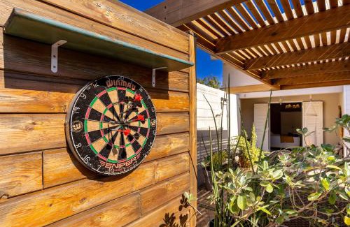 Carosse Villa | Le Badamier Blanc villa familiale 5 étoiles piscine chauffée 13 personnes