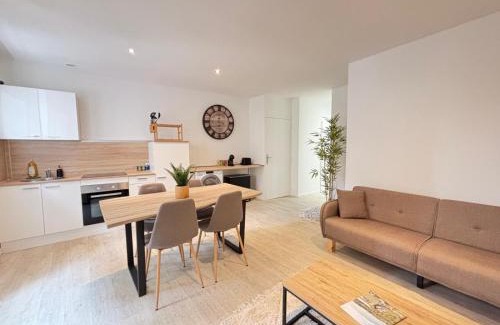 Roanne Apartment | Le Bois d'Ebène