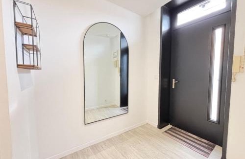 Roanne Apartment | Le Bois d'Ebène