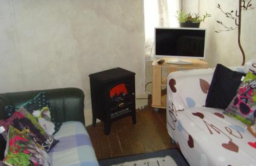 Jumeaux Hotel | Le Bravard