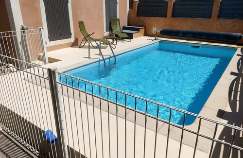 Mollans-sur-Ouveze Apartment | "LE BRIN DE LAVANDE " Small two-piece in Provencal drome