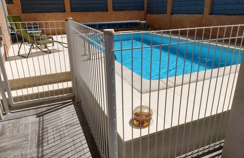 Mollans-sur-Ouveze Apartment | "LE BRIN DE LAVANDE " Small two-piece in Provencal drome