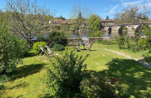 Confolens House | Le Caprice garden, river and chateau