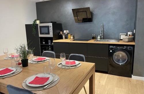 Hersin-Coupigny Apartment | Le Château de Toile - Gîte du Bosquet