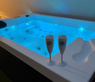 Amneville Apartment | Le Chêne Doré & Jacuzzi Spa privatif Amnéville site touristique