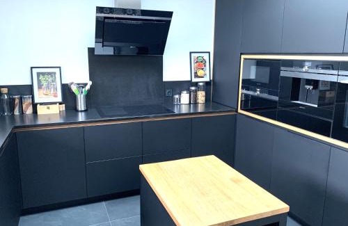 Castres-Gironde House | Le Chai de Castres Gironde