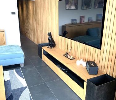 Castres-Gironde House | Le Chai de Castres Gironde