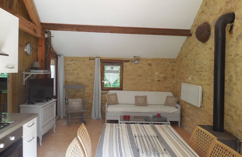 Valojoulx Cottage | Le Chalet 4p Lascaux, 3*, heated pool, Spa, playground, wifi, dog & cat friendly