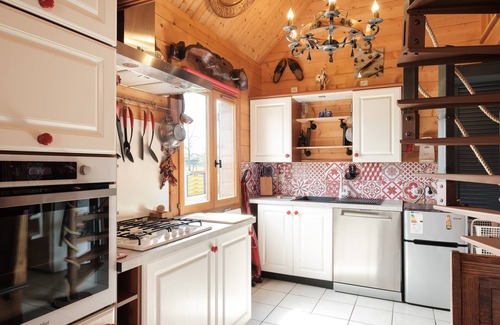 Montoldre House | Le Chalet Boisé - Maison avec jardin clôturé