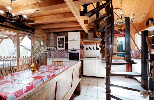 Montoldre House | Le Chalet Boisé - Maison avec jardin clôturé