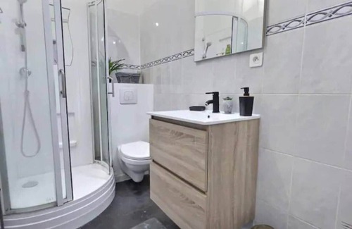 Nord - Gare Apartment | Le Charme de Leboindre, 2bed,station & center Free Park