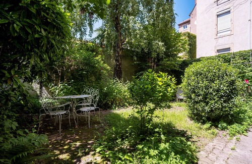 Poincare - Foch - Anatole France - Croix de Bourgogne Apartment | Le Chic de Patton - Appt avec jardin privatif