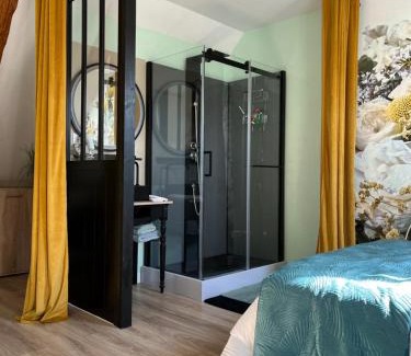 Meusnes House | Le Clos des Roses