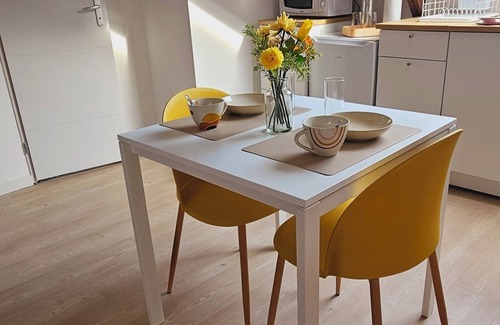 Lens Apartment | Le comble de Lens/Large, quiet, bright studio 10 minutes from the station and stadium