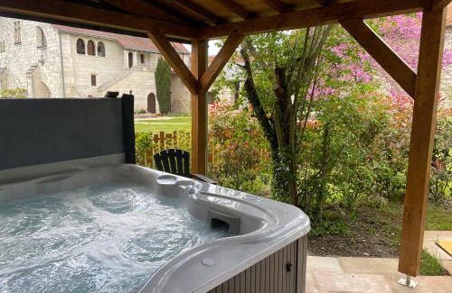 Marcay House | Le Cottage d'Eleanor gîte de charme avec spa Jacuzzi privé