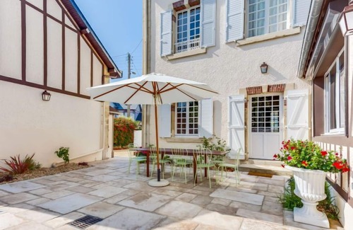 Courseulles-sur-Mer House | Le Cyclamen by Interhome