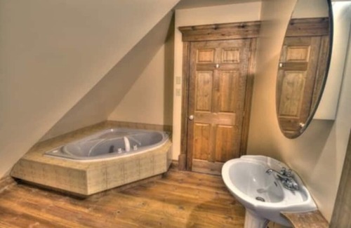 Saint-Denis-de-Brompton Ski Chalet | Le Domaine 360 -spa et Sauna- 30 p
