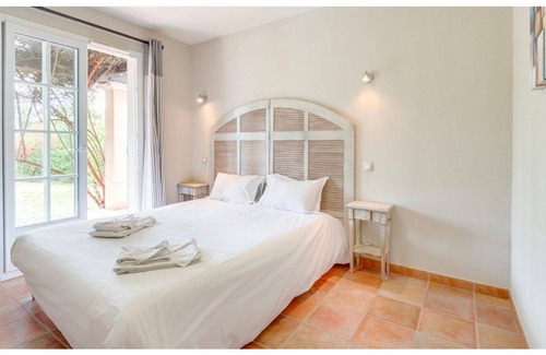 Rexburg House | Le Domaine de Camiole M4H8