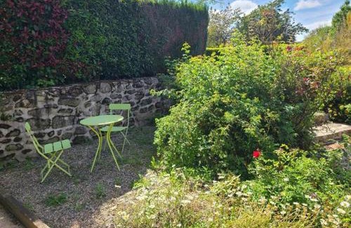 Roches Bed & Breakfast | Le Domaine de la Vergnolle