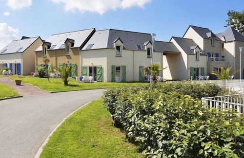 La Guymauviere-La Hulotais-La Bourelais House | Le Domaine des Mauriers by Interhome