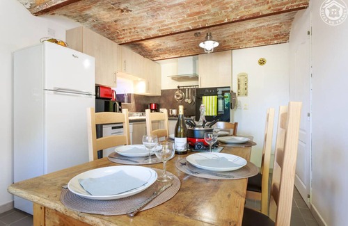 Entremont-le-Vieux House | LE Fenil DES Rigauds