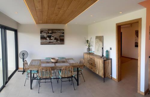 Pereybere Apartment | Le Frangipanier - Appartement de luxe 3 chambres, 3 sdb, Péreybère