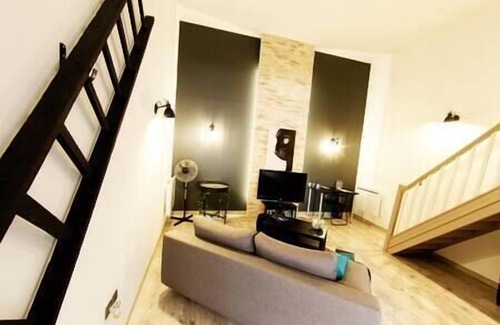 Lens Apartment | Le Grenier, Appartement de Charme, Centre de Lens