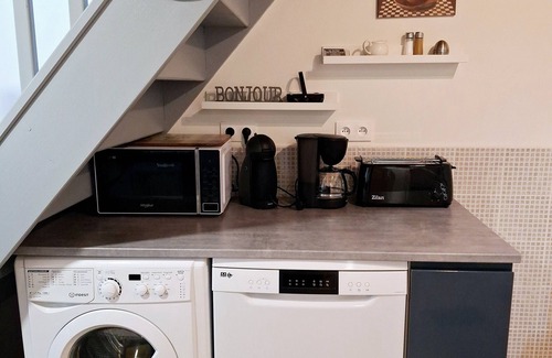 Saint-Georges-le-Gaultier Cottage | LE JARRIER DETACHED HOLIDAY RENTAL - ALPES MANCELLES - PRIVATE POOL - WIFI