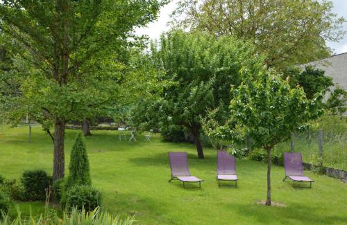 Balnot-sur-Laignes House | Le jardin sainte anne
