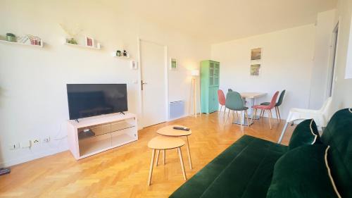 Bussy-Saint-Georges Apartment | Le Jardin Suspendu, Steps to Lake & Station