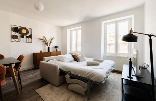 Valence Apartment | Le Joubert