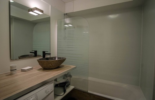 Patte d'Oie Apartment | LE JUNGLE by Cocoonr