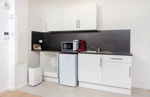 Etampes Apartment | Le Léon - Wifi - 400m Gare