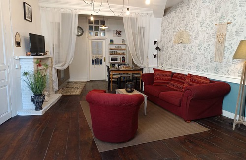 Saint-Leonard-de-Noblat Apartment | Le Liberté, private apartment