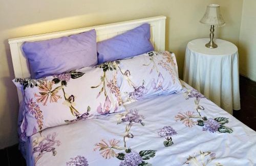 Lansdowne House | Le Lieu Accommodation