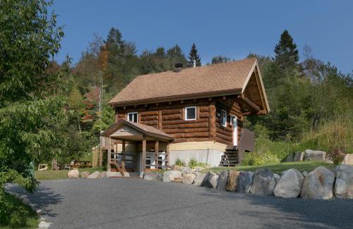 St-Adolphe-d'Howard Ski Chalet | Le log home - Locations du sommet