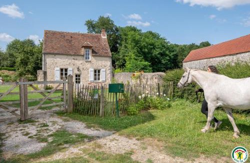Montepilloy House | Le logis de la tour