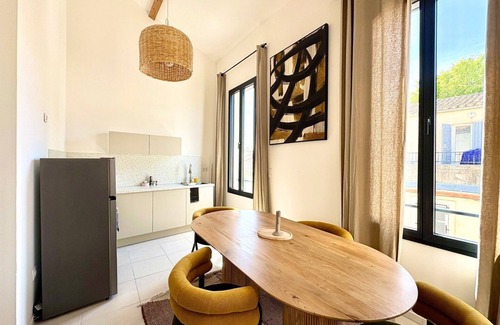 Cadereau Apartment | Le Luma, Spacious 2 bedrooms, fully equiped, A/C