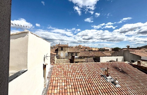 Cadereau Apartment | Le Luma, Spacious 2 bedrooms, fully equiped, A/C