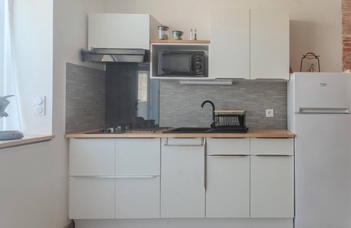 Vindelle House | Le Luna with Private Terrace and Wi-Fi