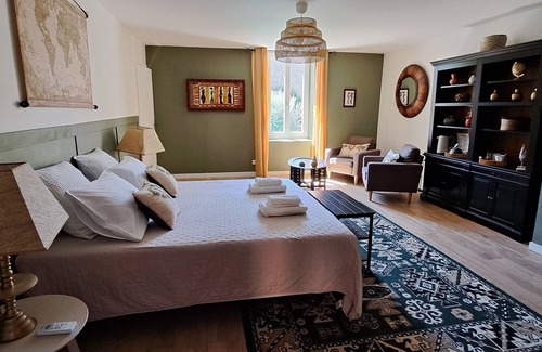 Puisserguier Hotel | Le MAS CLEMENTINE