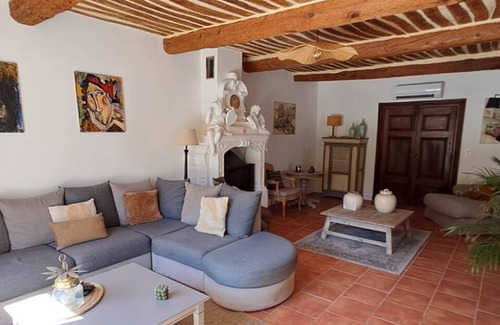 Puisserguier Hotel | Le MAS CLEMENTINE
